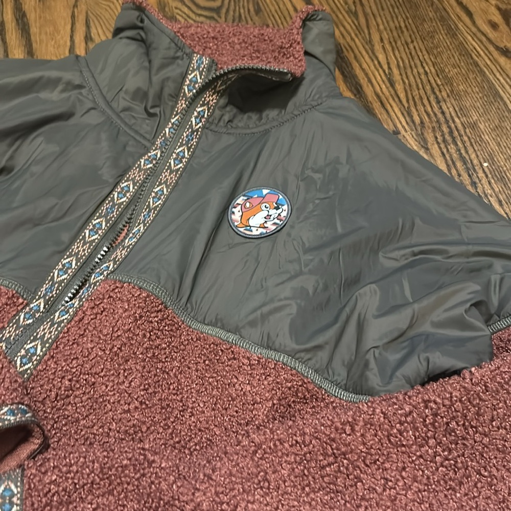 Bucees Jacket Small - Picture 2 of 4